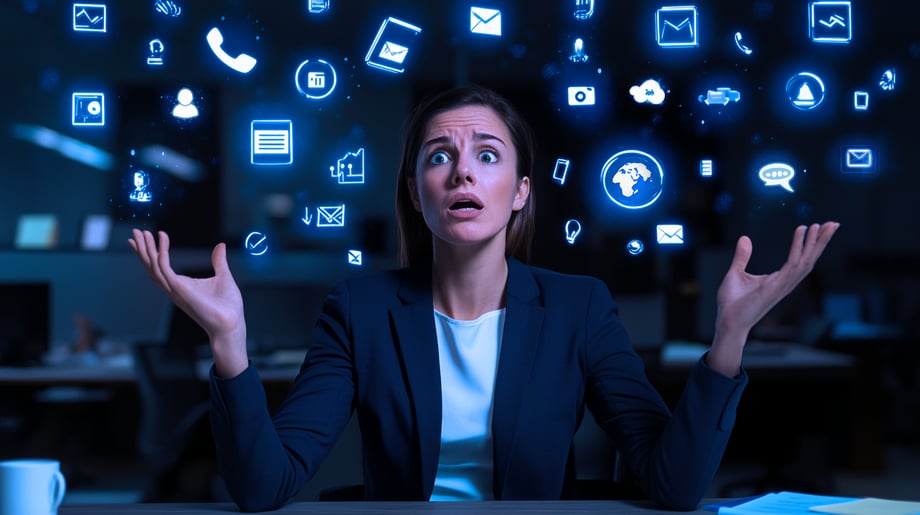 u8745924467_Frustrated_female_business_owner_in_her_30s_sitti_95d75093-0f31-4fa0-be3c-dbc14a44d75d_2